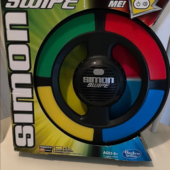 Vintage Hasbro Simon Swipe Electronic Game with Red, Blue, Green, Yellow - Picture 1 of 1